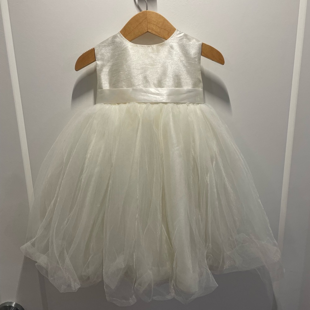 David's Bridal Formal Flower Girl Ivory Off-White Infant 12M satin / tulle Dress